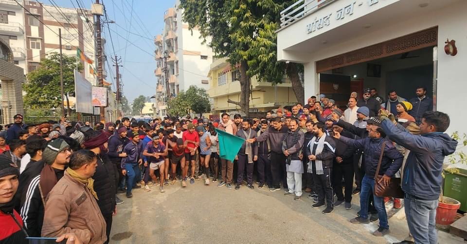 यंग इंडिया रन प्रतियोगिता हुई संपन्न,अच्छा प्रदर्शन करने वाले युवा और छात्राओं को किया सम्मानित