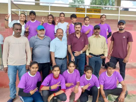 अलीगढ़ मंडल की टीम सब जूनियर कबड्डी प्रतियोगिता में खेलने के लिए शाहजहांपुर के लिए रवाना