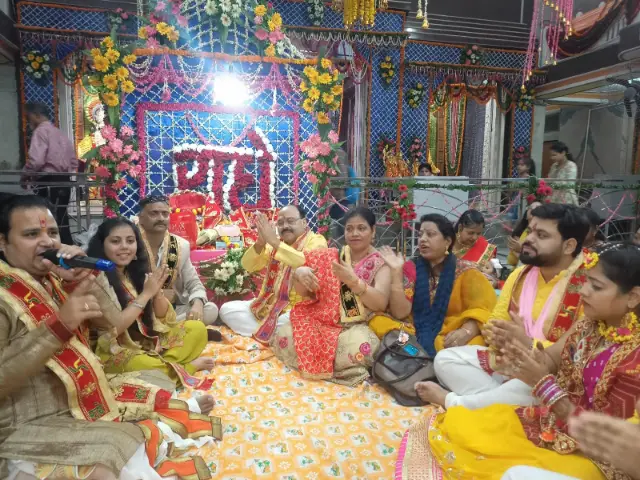 श्री वार्ष्णेय मंदिर में कोनार्क परिवार ने मनाया राधा रानी जन्मोत्सव