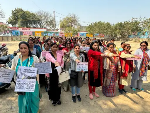 लोधा से तहसील कोल तक निकाली गई मतदाता जागरूकता स्कूटी महिला रैली