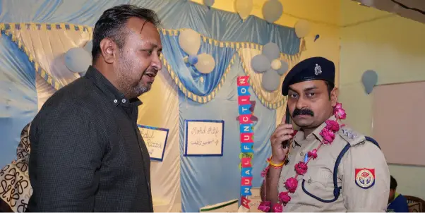 एनुअल डे पर छात्र छात्राओं ने किया सोशल मीडिया से दूर रहने को जागरूक