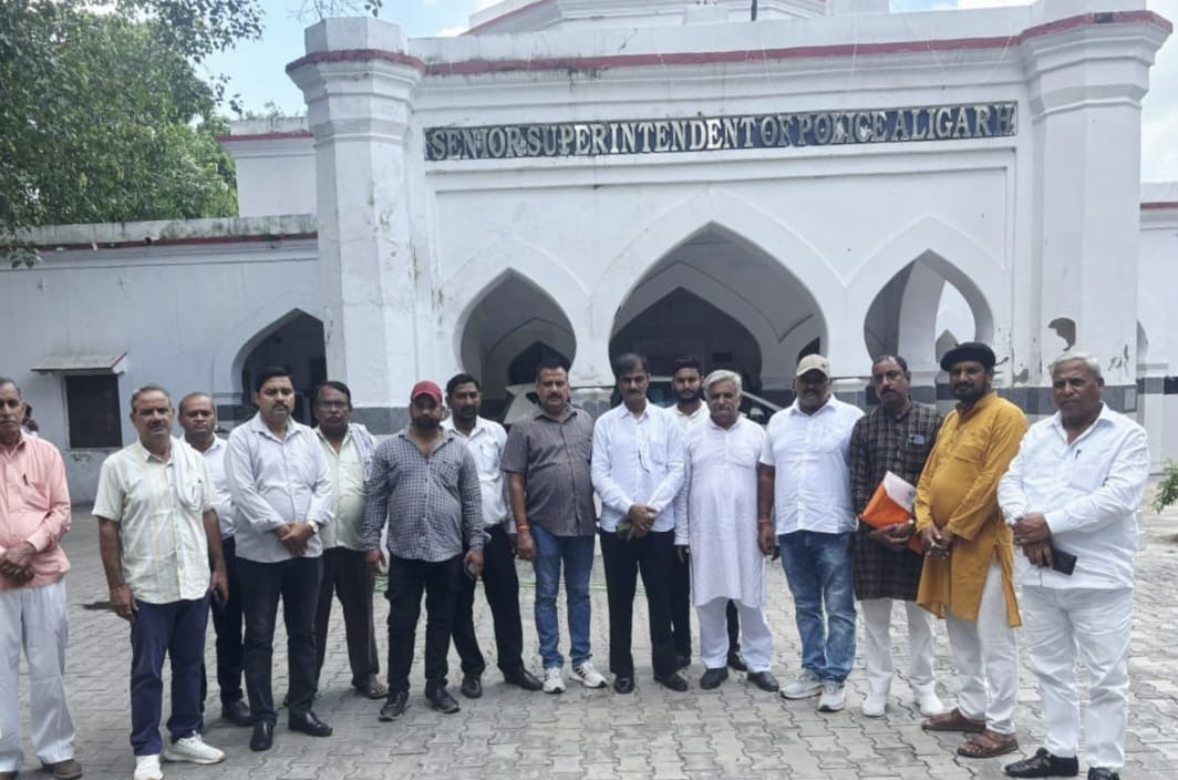 अखिल भारतीय क्षत्रिय महासभा ने पुलिसकर्मी पर हुए हमले को लेकर एसएसपी से की मुलाकात