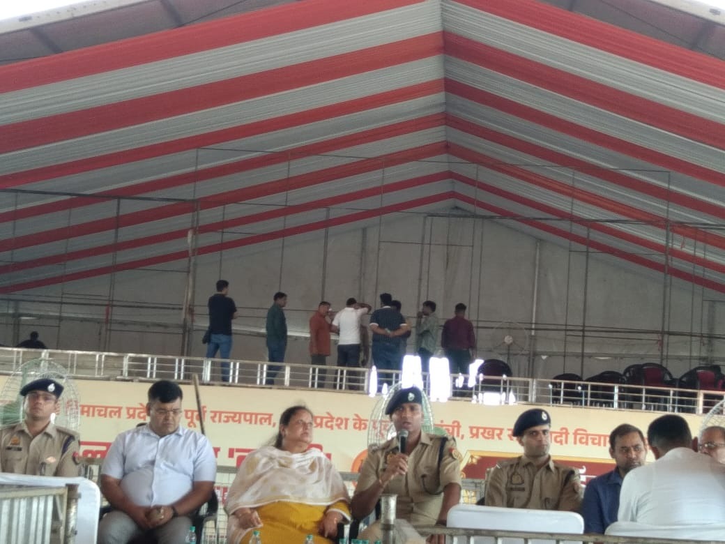 कमिश्नर, डीएम व एसएसपी ने तृतीय हिंदू गौरव दिवस कार्यक्रम स्थल की तैयारी व सुरक्षाओं का किया निरीक्षण