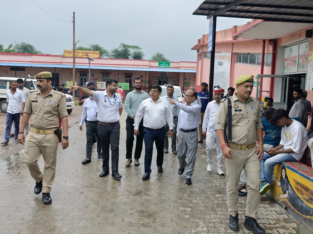 जिलाधिकारी संजीव रंजन ने जवां सीएचसी का निरीक्षण कर जाना स्वास्थ्य सेवाओं का हाल