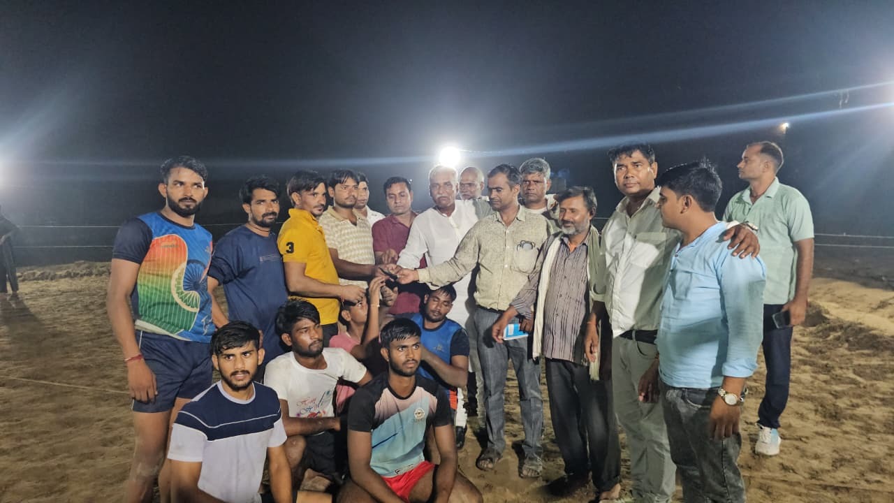 सिमरधरी ग्राम पंचायत में डे एंड नाइट टूर्नामेंट का हुआ आयोजन