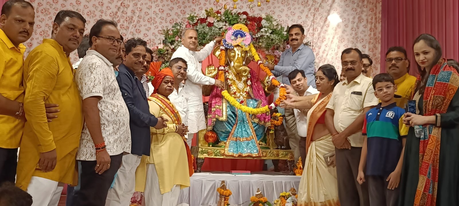 श्री गणेश महोत्सव में दिल्ली से आए 80 कलाकारों ने दी अनूठी प्रस्तुतियां, भक्त देर रात तक झूमते रहे