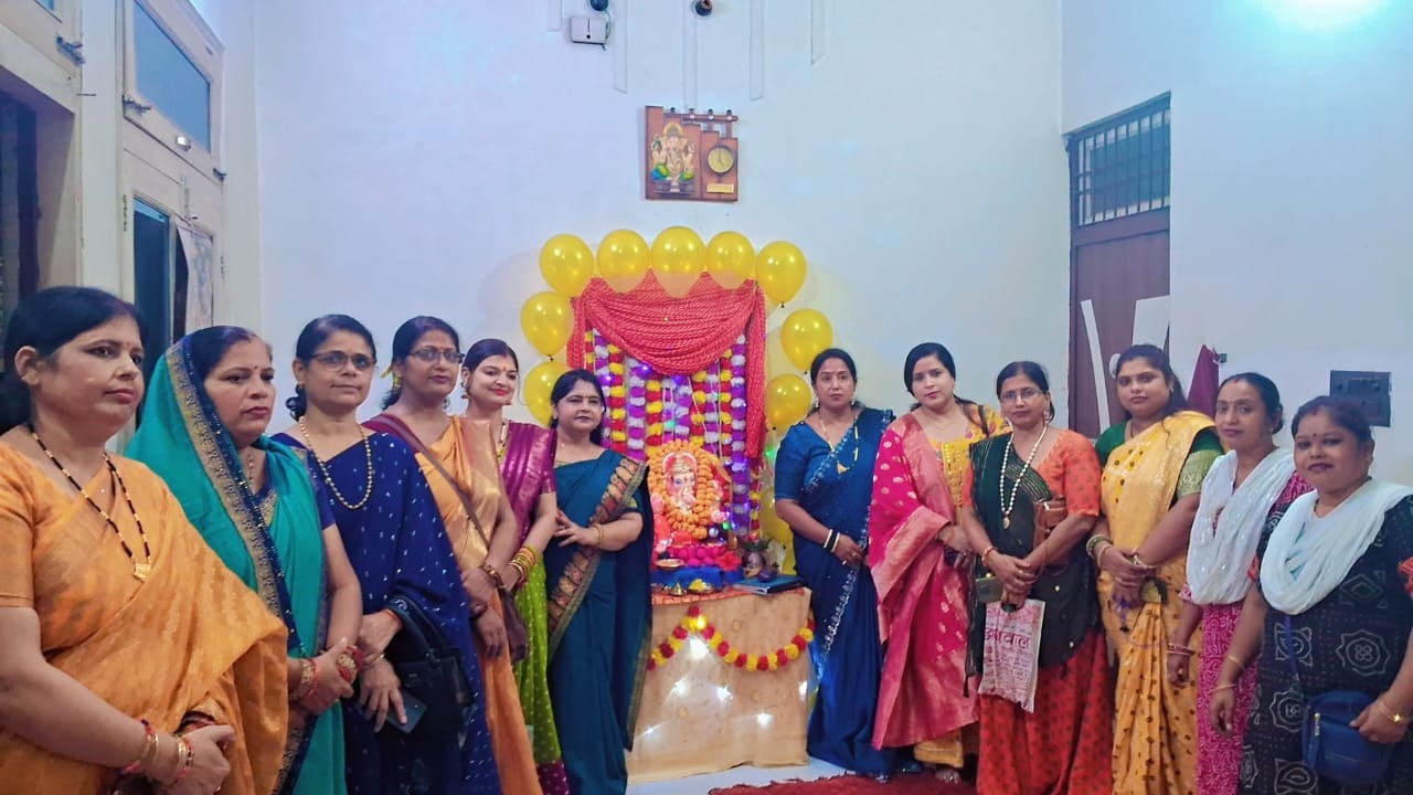 महिला शक्ति ने उत्साहपूर्वक मनाया राधाष्टमी और गणेशोत्सव