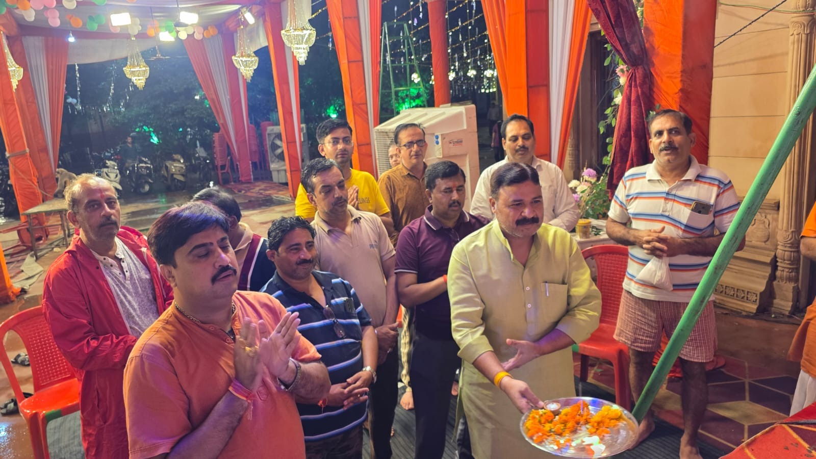 श्री गणेश संस्कार द्वारा आयोजित गणेश महोत्सव का अष्ठम दिवस बारिश के कारण हुआ स्थगित