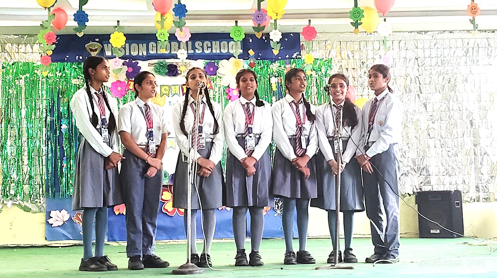 विजन ग्लोबल स्कूल में धूमधाम से मनाया गया शिक्षक दिवस