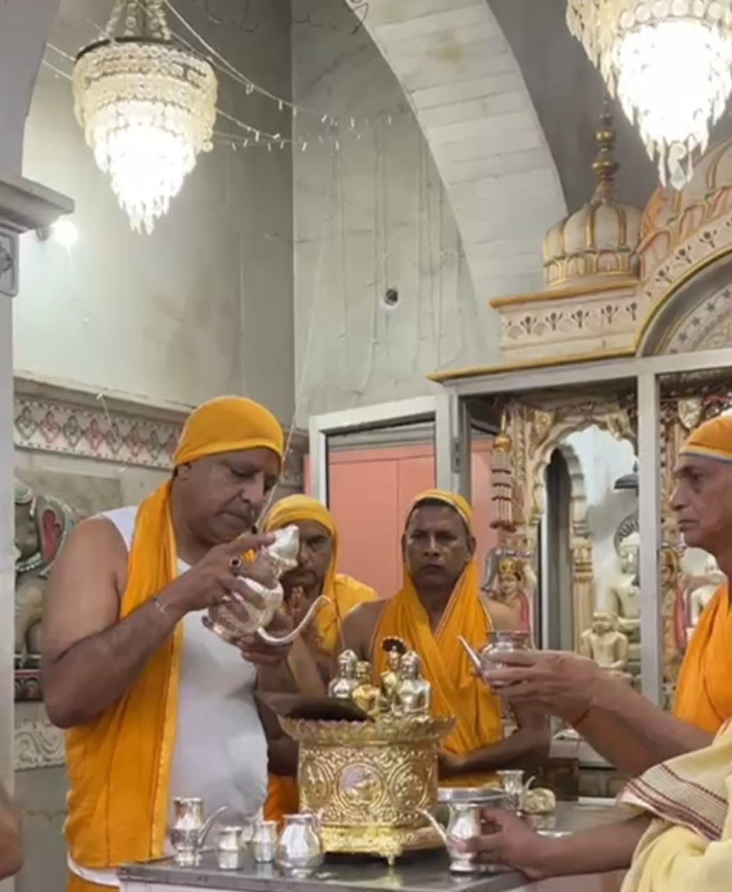 जैन स्ट्रीट छिपैटी में दशलक्षण पर्व के अवसर पर मनाई अनंत चतुर्दशी