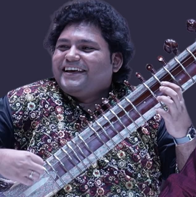 मंविवि के पीचडी शोधार्थी देवादित्य को बी-हाई कलाकार के रूप में एआईआर से मिली मान्यता