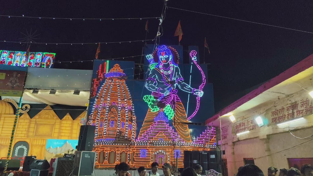 श्री रामलीला महोत्सव का भव्य आतिशबाजी व पूजा के साथ हुआ शुभारंभ