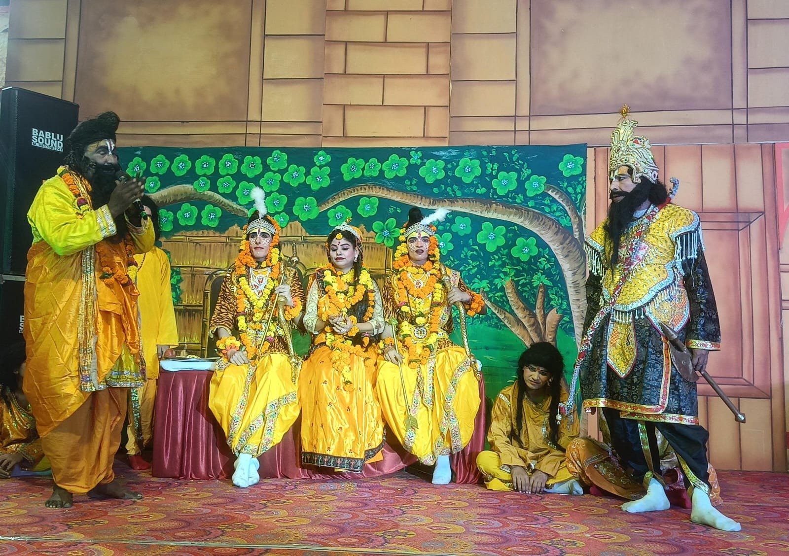 श्रीराम लीला में श्रीराम ऋषि भारद्वाज मिलन, चित्रकूट विश्राम लीला का मंचन हुआ मंचन